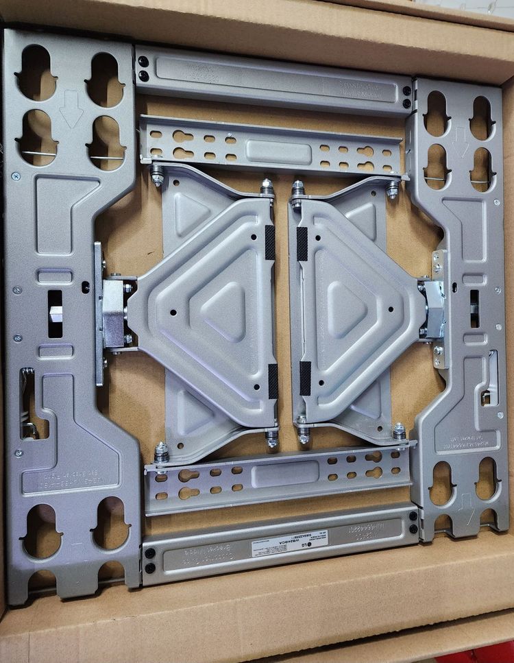 55.65.75.인치 TV 벽걸이 브라켓 LG. 삼성. 겸용 콘센트 무타공 겸용 이미지