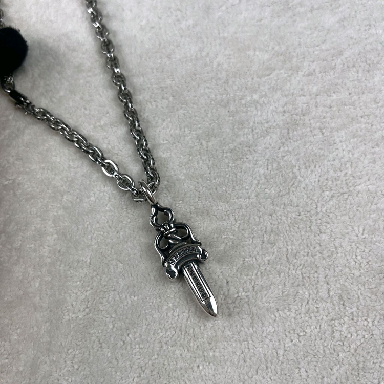 크롬하츠 페이퍼+대거 목걸이 이미지