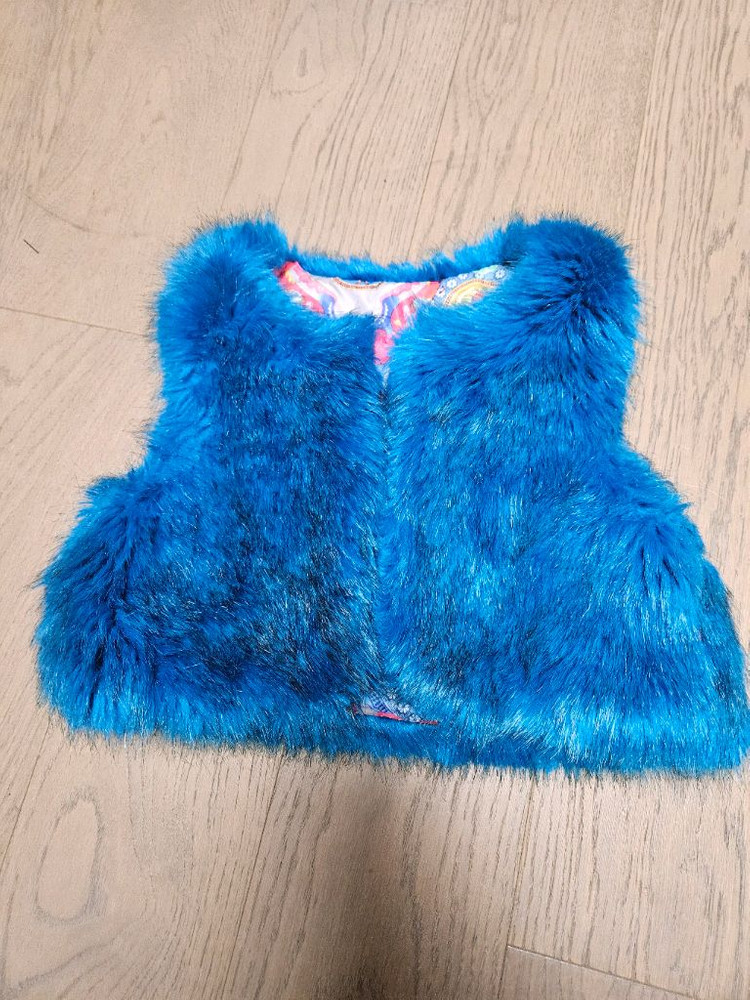 오일릴리 키즈패딩 퍼베스트 이미지