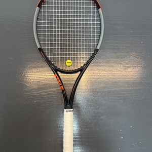 윌슨 번 100LS V4.0 테니스 라켓 이미지