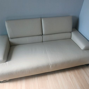 나뚜찌쇼파3인 팝니다. 이미지