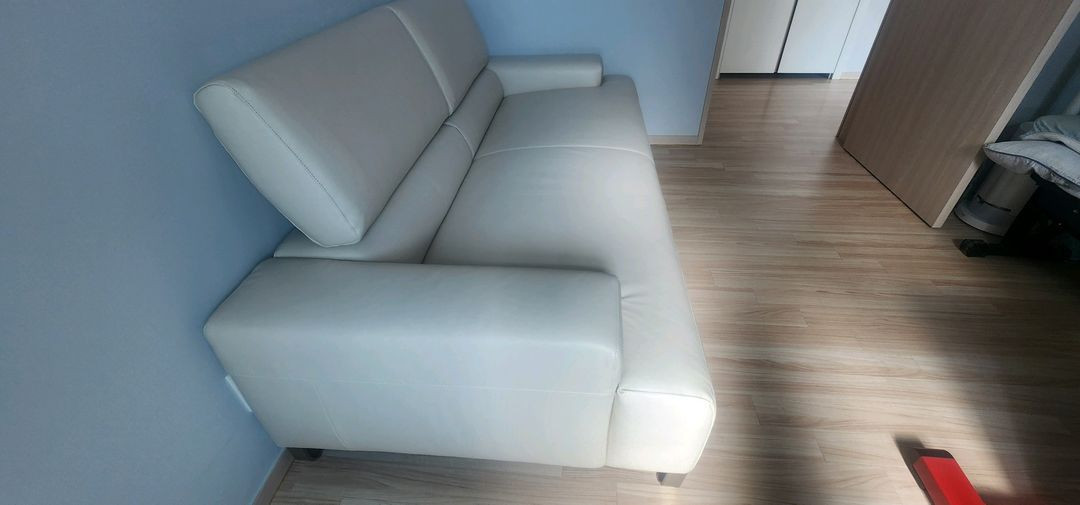 나뚜찌쇼파3인 팝니다. 이미지