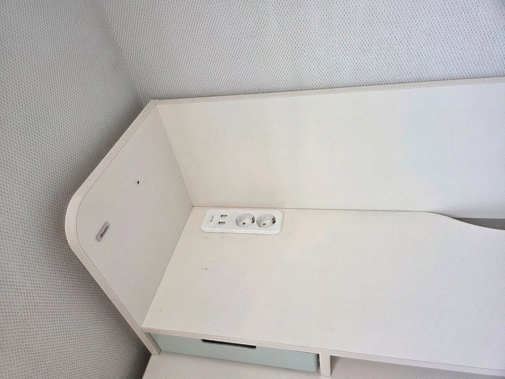 아동 책상 이미지