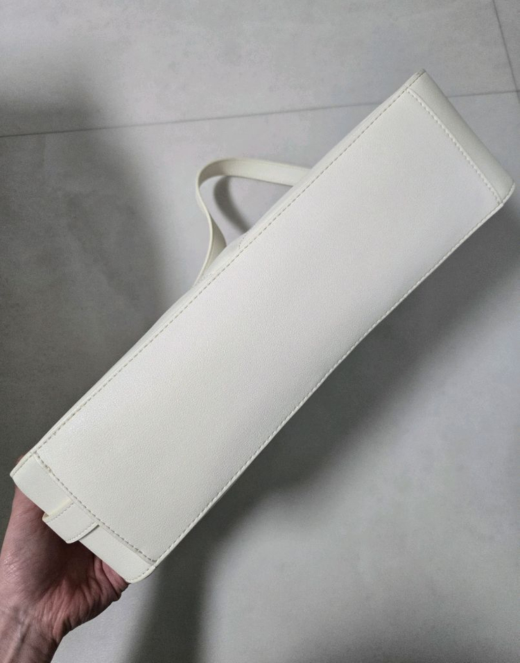 엘바테게브 그레이스백 화이트 이미지