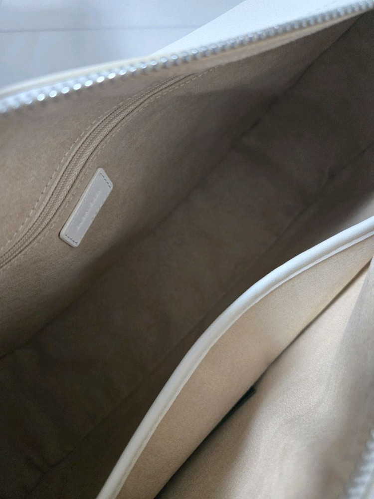 엘바테게브 그레이스백 화이트 이미지