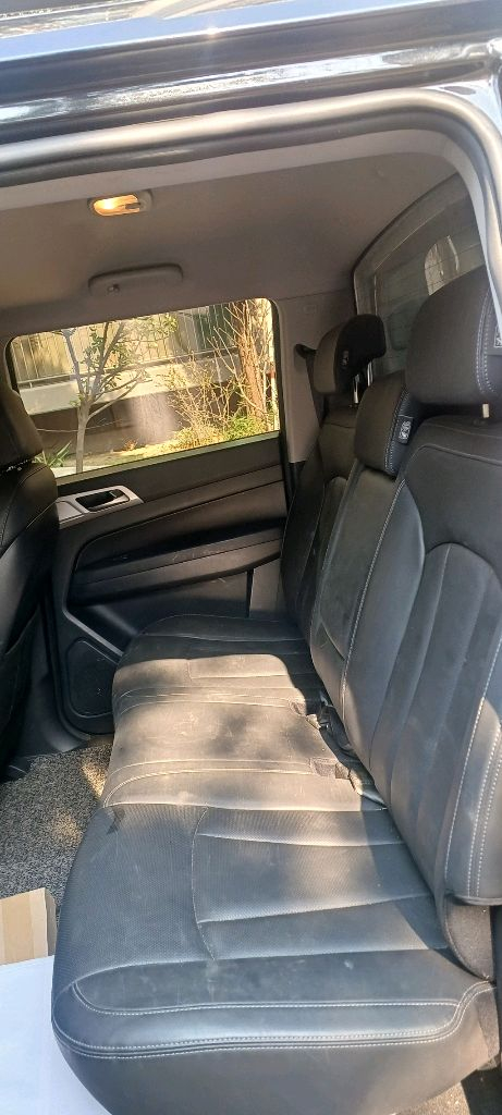 픽업트럭 하드탑 이미지