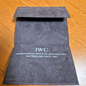 iwc 시계 파우치 벨벳 이미지