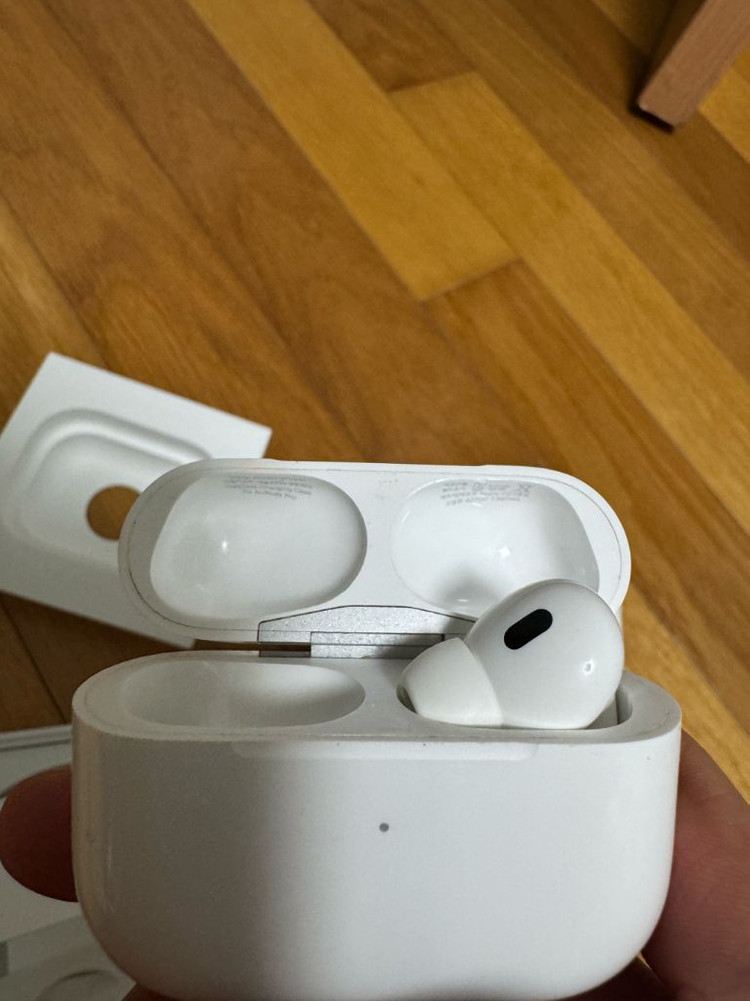 에어팟 프로 2세대(본체,오른쪽 유닛) 이미지