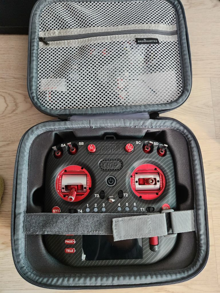 DJI 03 +커스텀 FPV 드론 Bee + 조종기 Tx15 + 6s 배터리 풀세트 이미지