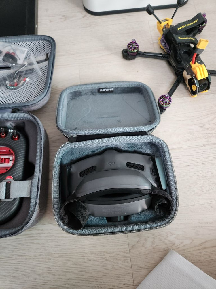 DJI 03 +커스텀 FPV 드론 Bee + 조종기 Tx15 + 6s 배터리 풀세트 이미지