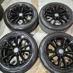 폭스바겐CC 17인치 순정 휠타이어 판매합니다 이미지