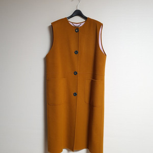 한섬 더스토어 THE STORE 핸드메이드 베스트 코트 M 사이즈 이미지