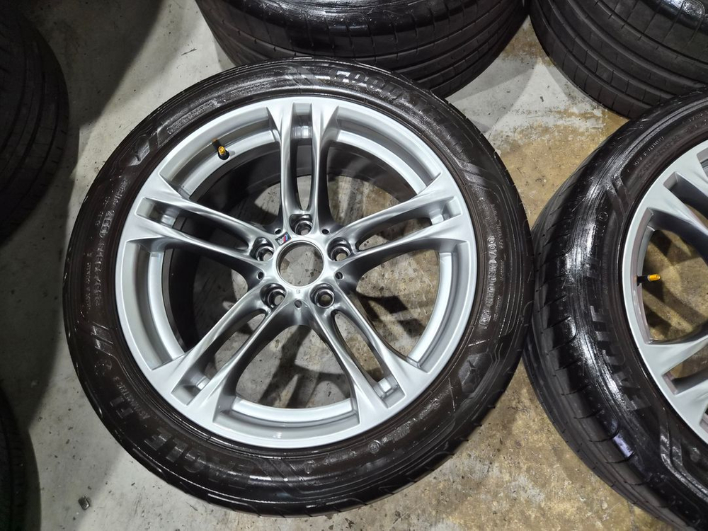 BMW F10 5시리즈 613M 18인치 순정 휠타이어 판매합니다 이미지