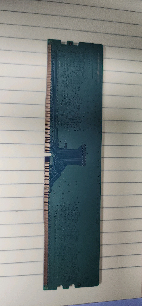 삼성 DDR4 8GB 데스크탑 메모리 8GB 1Rx8 PC4-2666V- UA2-11 이미지