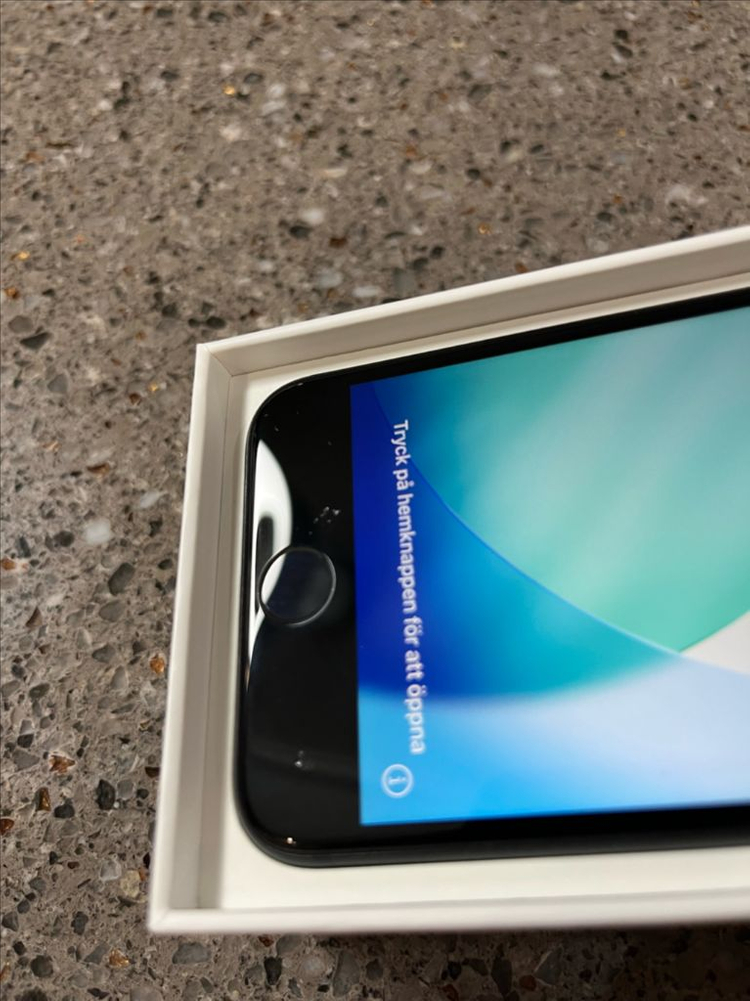 아이폰 SE2 블랙 64GB 풀구성 판매합니다 이미지