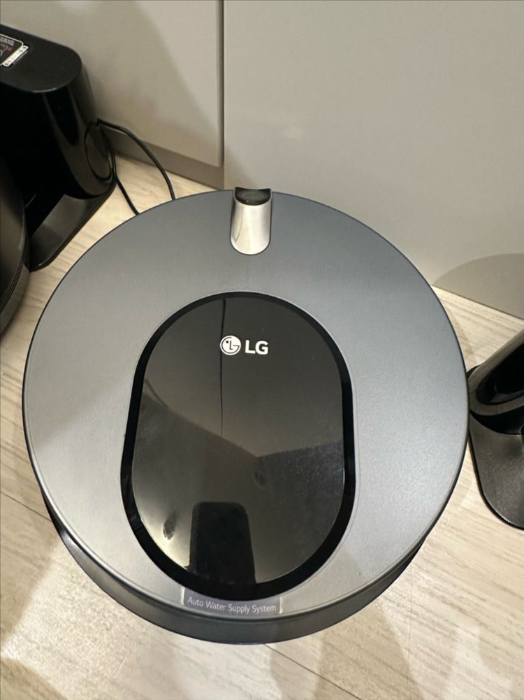 lg 코드제로 R9 M9 로봇청소기 물걸레 청소기 일괄판매 이미지