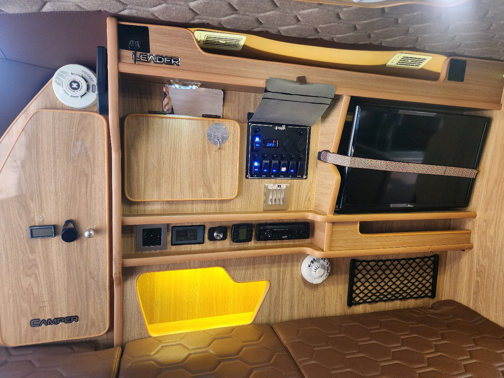 그랜드 스타렉스 캠핑카 판매합니다 이미지