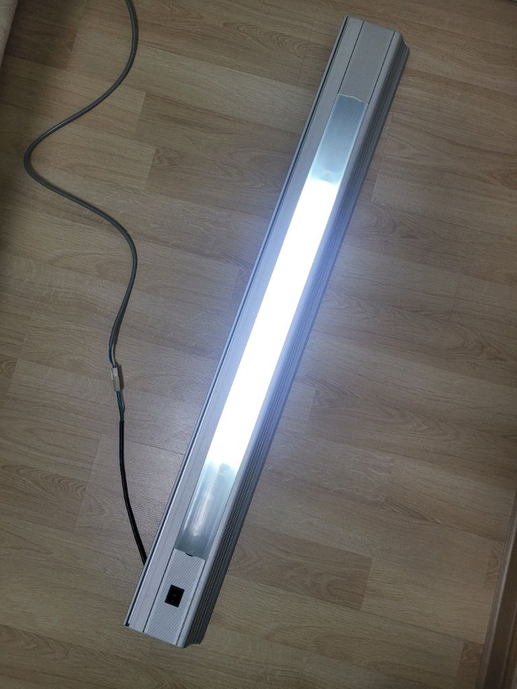 주방 씽크대 상부조명 이미지