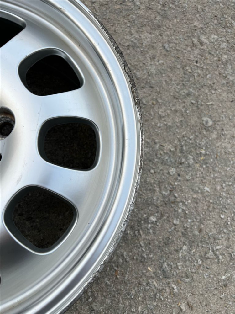 BMW e36 15인치 순정 단조휠 1대분 이미지