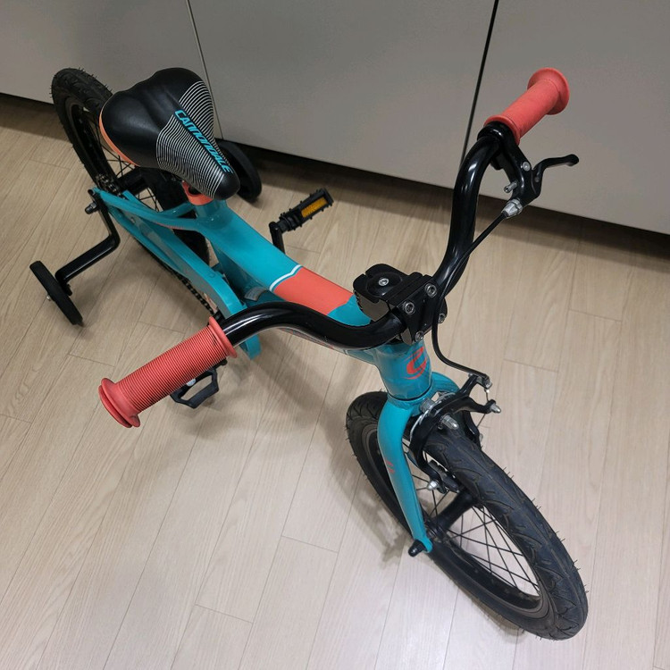 캐논데일 16인치 유아동 자전거 이미지