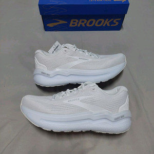 브룩스 여성 러닝화 작은사이즈 220, 225 균일가 판매 운동화 작은신발 작은발 이미지