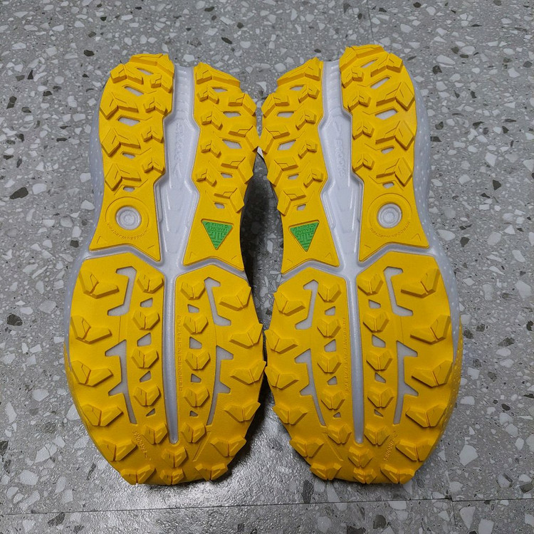 브룩스 여성 러닝화 작은사이즈 220, 225 균일가 판매 운동화 작은신발 작은발 이미지