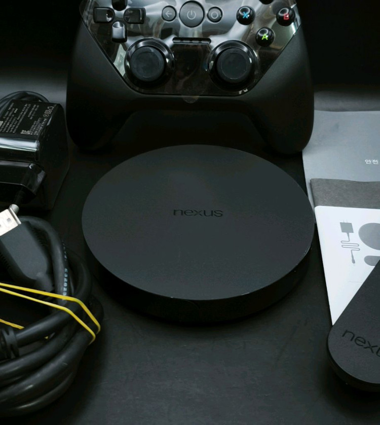 구글 넥서스 플레이어와 아수스 게임패드TV500G 이미지