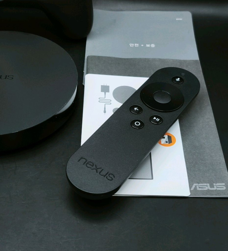 구글 넥서스 플레이어와 아수스 게임패드TV500G 이미지