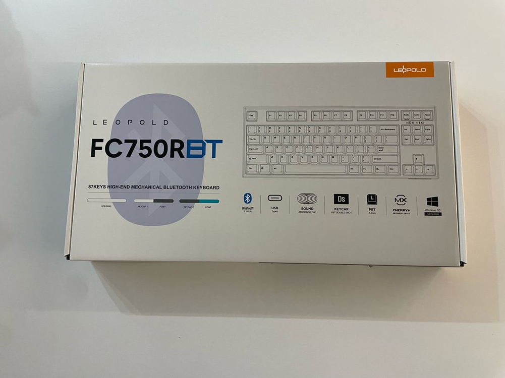 레오폴드FC750RBT 적축 키보드 이미지