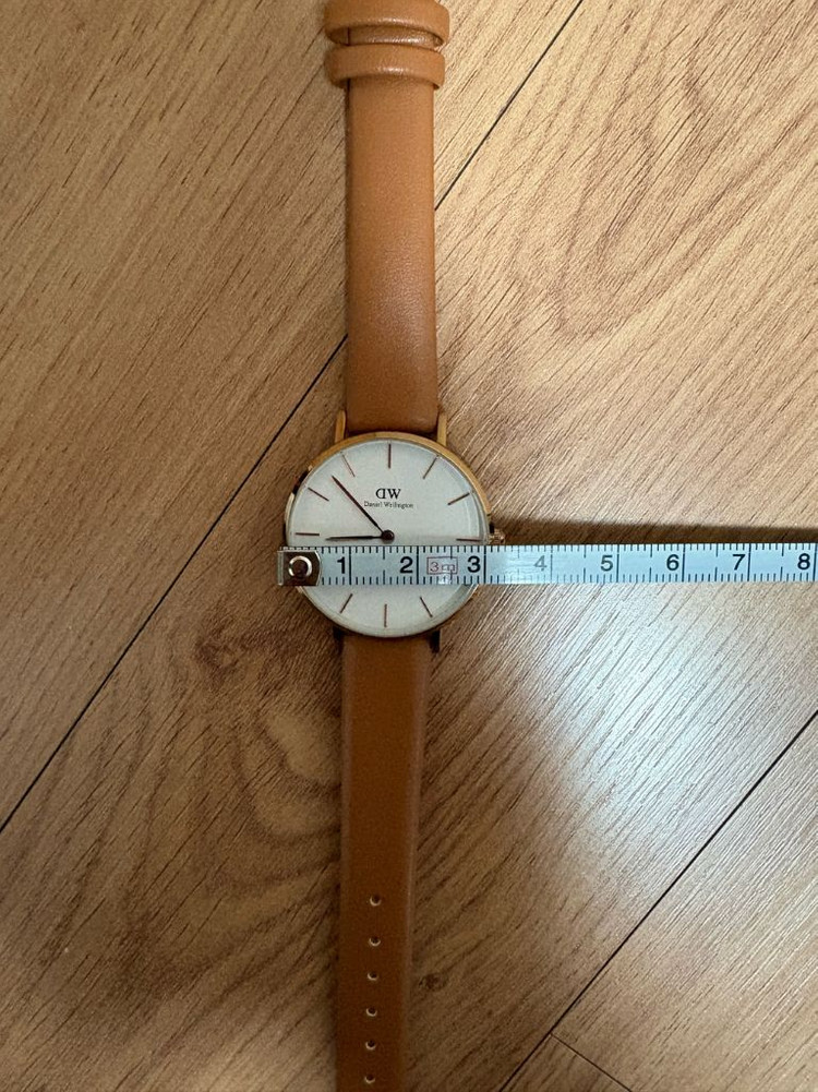 다니엘 웰링턴 Classic Petite 여성 시계 -새 라이트 브라운 스트랩 이미지