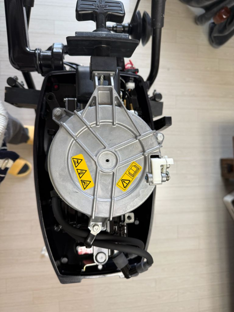 9.8마력 선외기 이미지