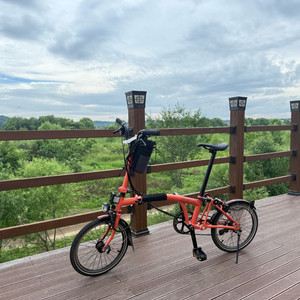 브롬톤 23년식 m6r 허브다이나모 이미지