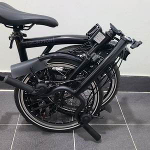 [인하] 신차급 브롬톤 c라인 익스플로어 올 블랙에디션 싸게 팝니다. 이미지