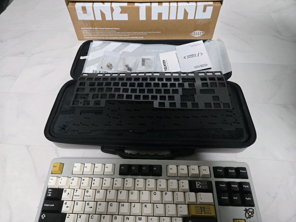 MatrixLab [TOLNTOY] One Thing 매랩 원띵 키보드 팝니다. 이미지