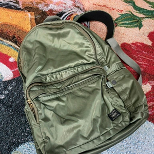 요시다포터 탱커 데이팩 세이지 그린 이미지