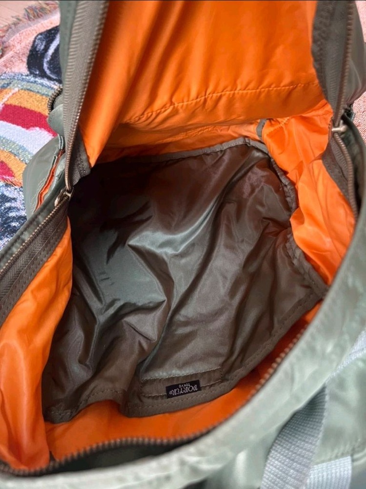 요시다포터 탱커 데이팩 세이지 그린 이미지