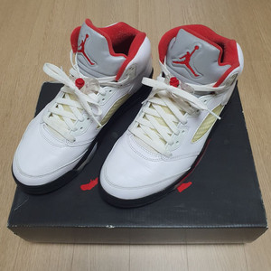 조던5 파레 실버텅 서태웅 270사이즈 중고 16만원 이미지