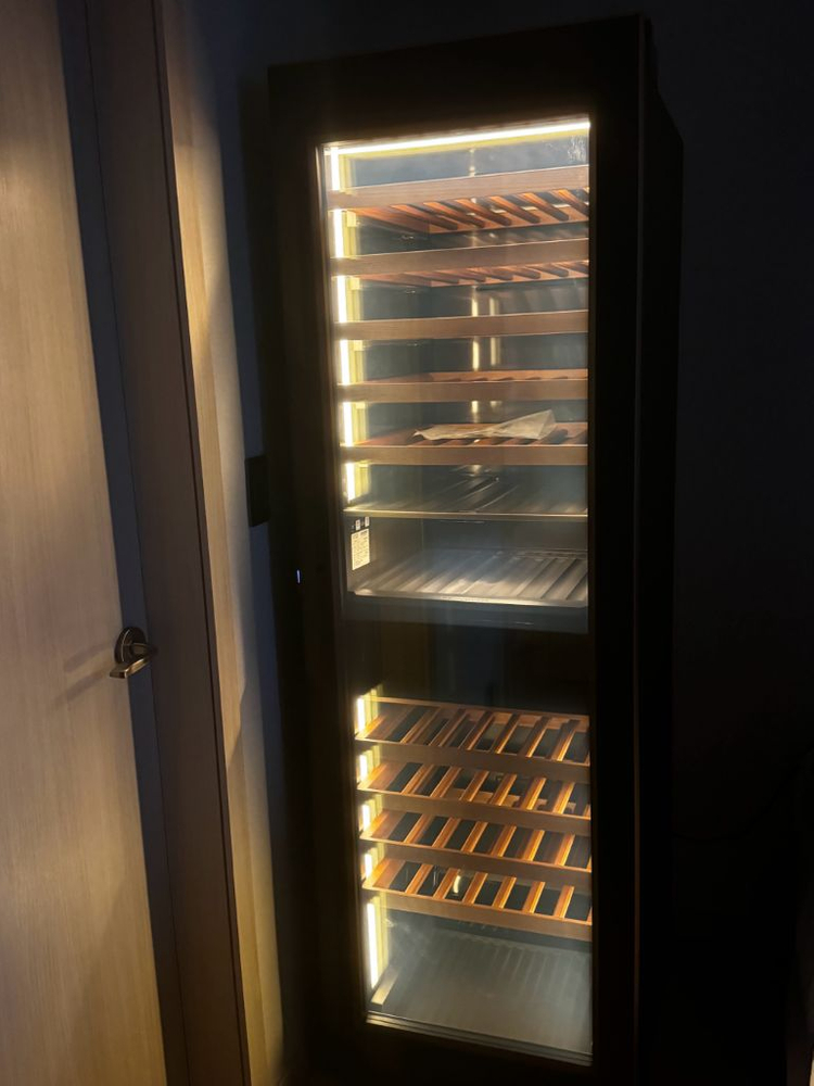 삼성 인피니트 와인셀러 판매합니다 / 상태 좋음 / 실사용 거의 없음 이미지