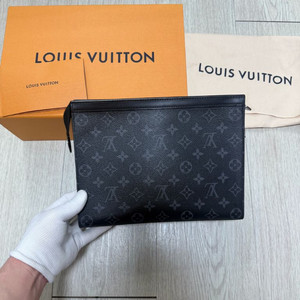 정품 S급(새거급)루이비통 이클립스 포쉐트 보야주 MM 클러치백,가방 이미지