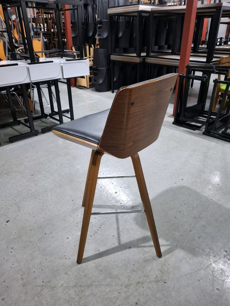 135번 식당의자 회전 바의자 빠의자 bar의자 업소용의자 음식점 카페의자 이미지