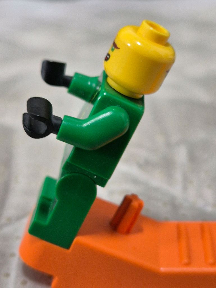 레고 닌자고 로이드 저항도복 미니피규어 (70641) 이미지