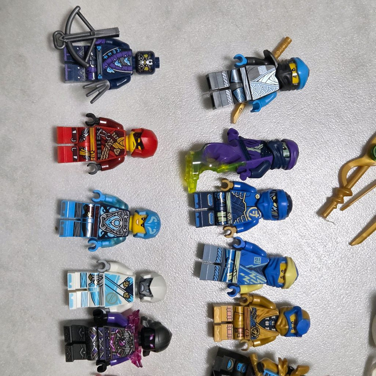 레고 닌자고 파이토 등 피규어입니다 이미지