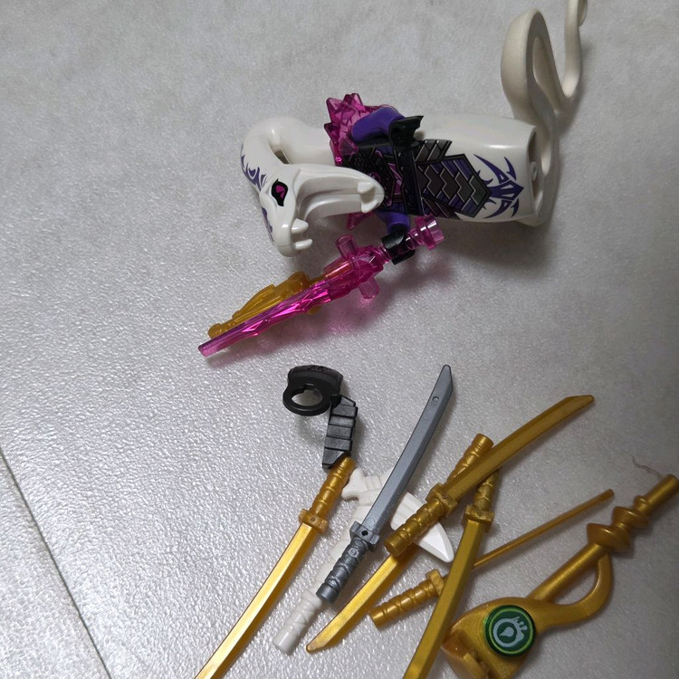 레고 닌자고 파이토 등 피규어입니다 이미지