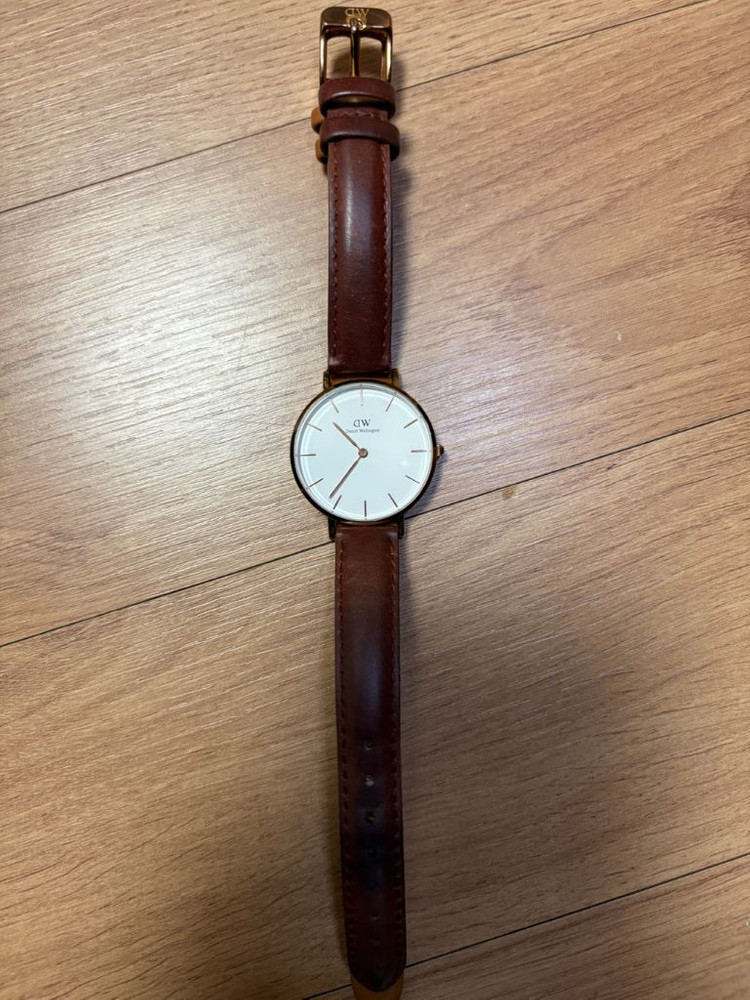 다니엘 웰링턴 Classic Petite 여성 시계 -새 라이트 브라운 스트랩 이미지