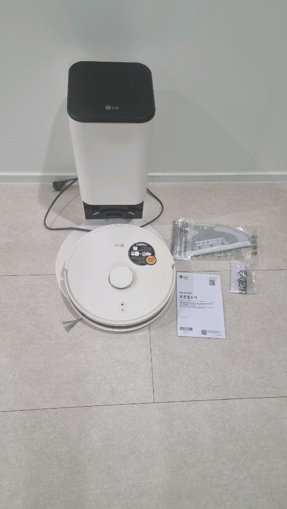LG 로봇청소기 R5 특S급 판매해요 이미지