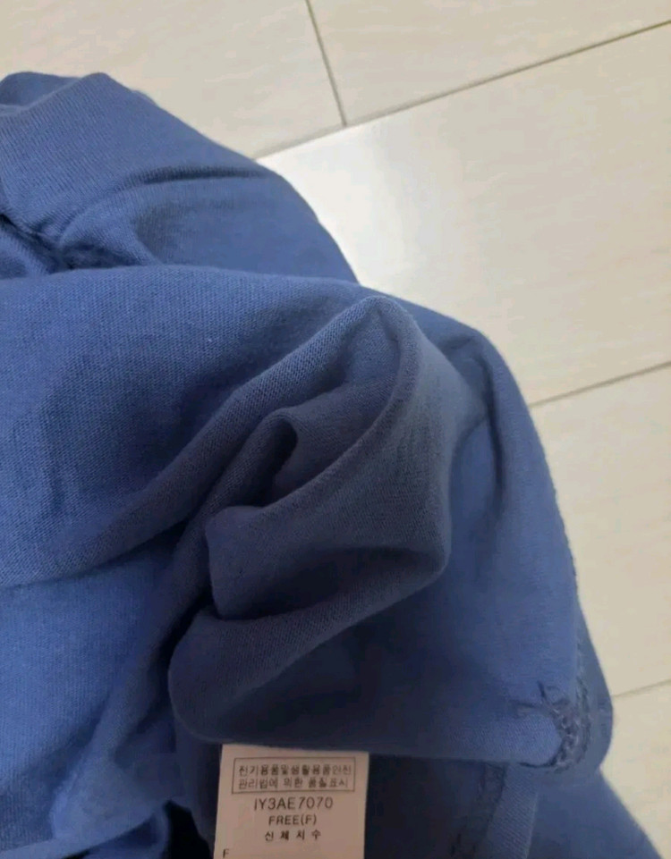 급처새상품!코인코즈 구찌느낌 체리반팔면티셔츠 키르시st리즈리사st샤틴st 이미지