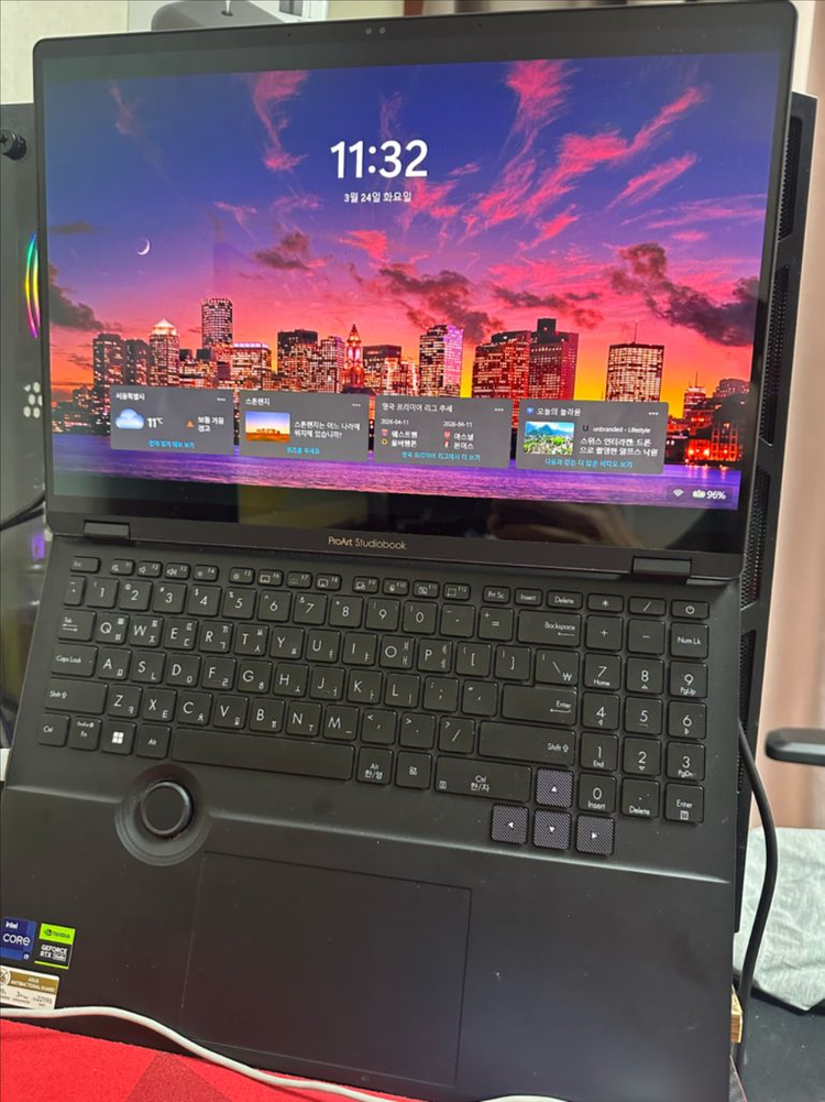 ASUS ProArt Studiobook 16 OLED H7604JV-MY072X 게이밍 노트북 이미지