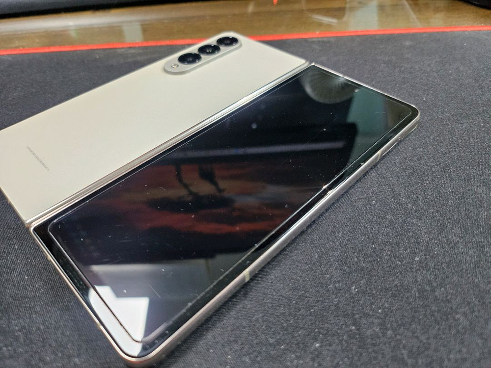 갤럭시 Z 폴드4 베이지 512GB / 전용펜 포함 44.9만 이미지