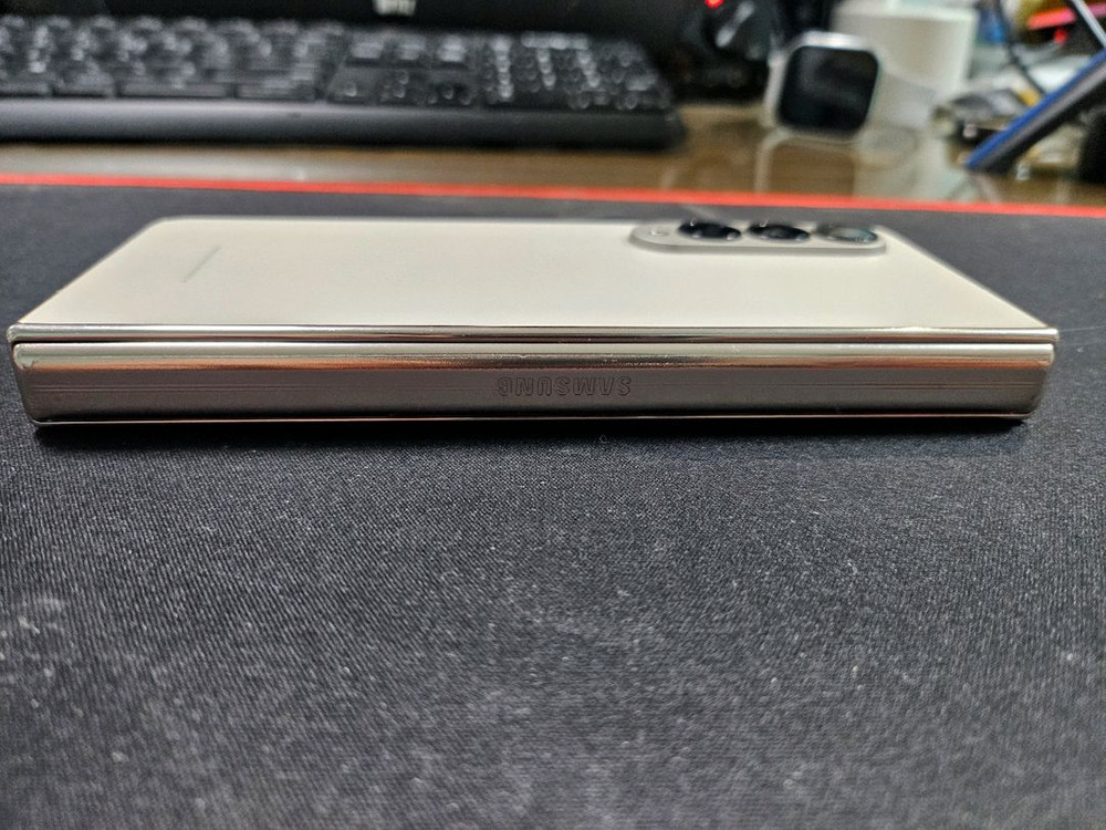 갤럭시 Z 폴드4 베이지 512GB / 전용펜 포함 44.9만 이미지