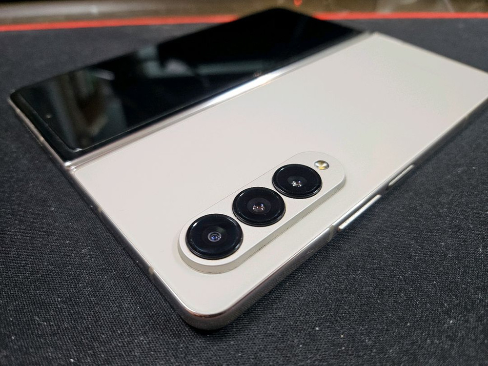 갤럭시 Z 폴드4 베이지 512GB / 전용펜 포함 44.9만 이미지